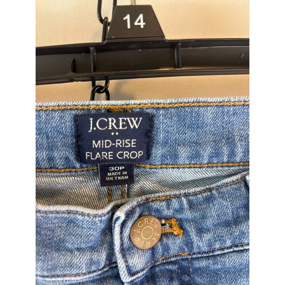 J.Crew Mid-Rise Flare Crop Jeans Light Wash Size 30P Petite Denim - Picture 5 of 5